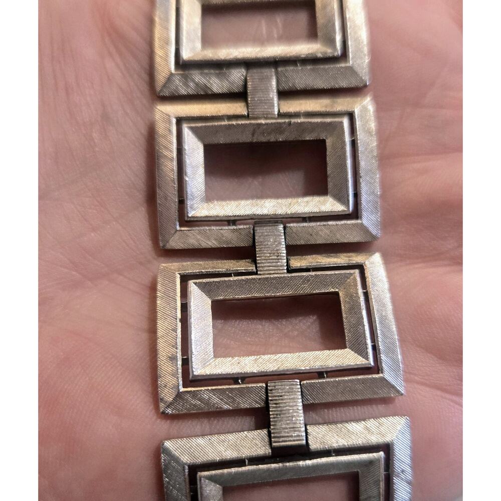 Vintage Crown Trifari Bracelet Brushed Silver Tone Square Link Safety Chain 7” - Picture 7 of 8